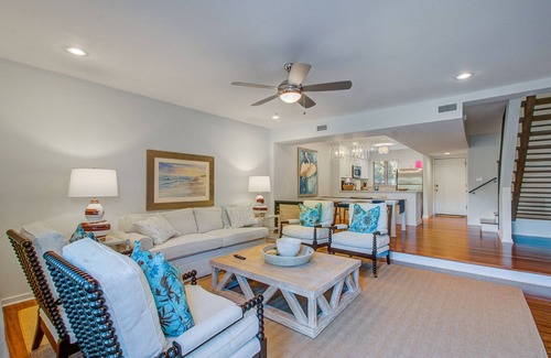 Kiawah Island Villa | Kiawah Exclusives | 4365 Windswept Lakeside