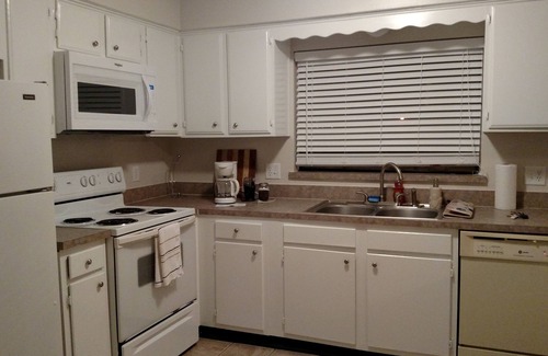 Neptune Beach Casa | Lado este de A1A Dog Friendly Family Ocean Oasis!