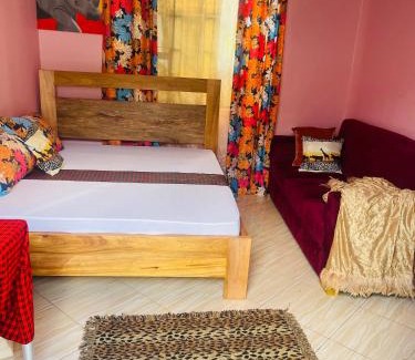 Moshi Cama Y Desayuno | KILIMANJARO HOME OF RASON