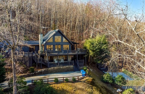 Ridges Over the Lake Chalet De Esquí | Killer Views of Lake + Pickleball + Hot Tub + Private