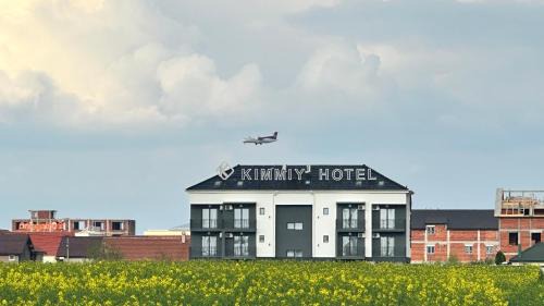 Belgrade Hotel | KIMMIY Attic Rooms near Belgrade Airport