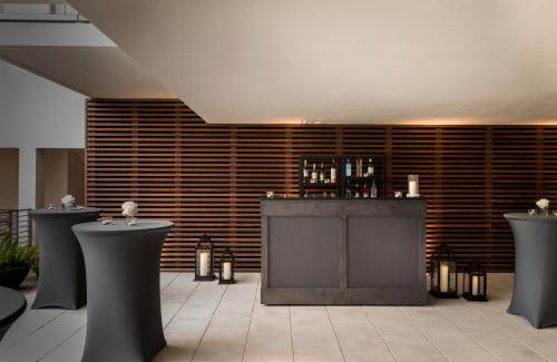 Flamingo/Lummus Complejo | Kimpton Angler’s Hotel South Beach by IHG