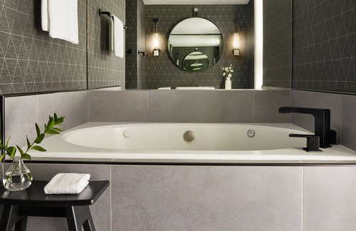 East Cambridge Hotel | Kimpton Marlowe Hotel by IHG