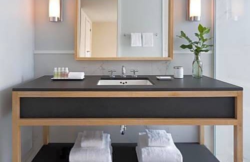 Gateway District Hotel | Kimpton Schofield Hotel, an IHG Hotel