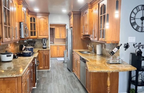 Miami Gardens Casa | King Bed, 3 miles to Stadium