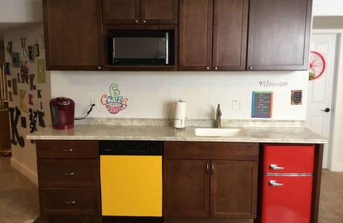 Johnstown Casa | Private Entrance King Bed Entire Suite No Cleaning Fee