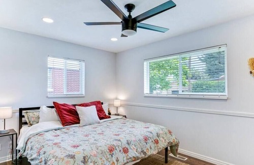 South Ogden Casa | King Bed | Fully Equipped kitchen! |Board Games!