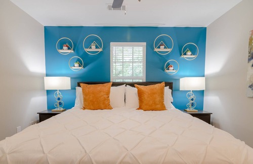 Arcadia Apartamento | ✭King Bed✭Hospital✭W/D✭20min→BMW✭Netflix✭3 TVs