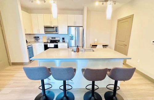 Florida Central Atlantic Coast Apartamento | King Bed, Pet-Friendly, 15 Min to Disney & More!