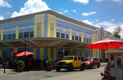 Ponce Centro Apartamento | King Bed Private Apartment