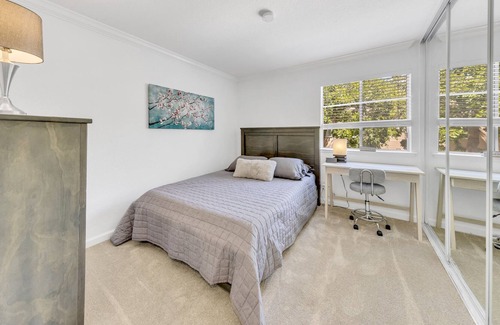 Arden-Arcade Condominio | King Bed Suite. CSUS, CalExpo, Arden Fair, Lohmans.