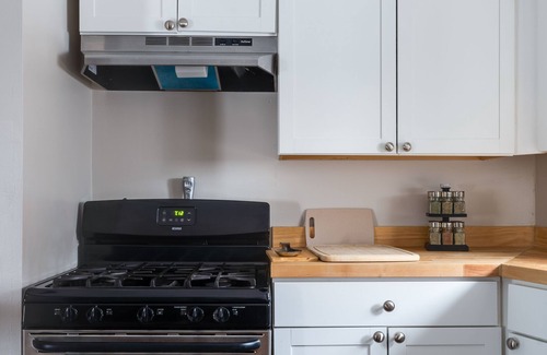 Pittsburgh Apartamento | King Bed! Unique City Views! Free Parking!