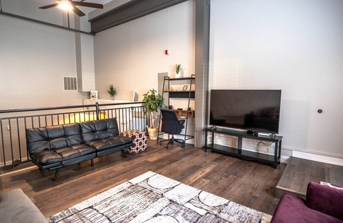 Lafayette Condominio | King Centered Downtown Lafayette