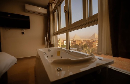 Giza Casa | King Khafren View INN