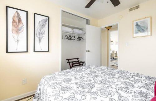 Fairview Park Apartamento | King & Queen Memory foam beds! 2-4c Georgetown Villas