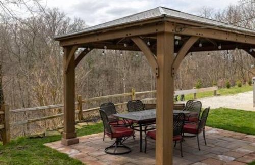 Fairview Park Apartamento | King & Queen Memory foam beds! 2-4c Georgetown Villas