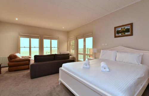 Pokolbin Casa | King Retreat Estate - close proximity to Bimbadgen and Hope Estate concerts