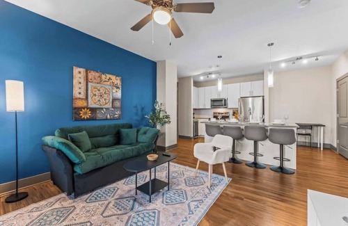 Florida Central Atlantic Coast Apartamento | King Retreat Pool & Gym Pet-Friendly Close to Park