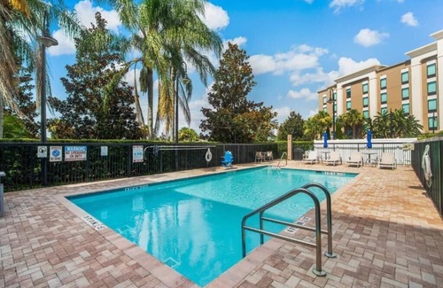 Apopka Apartamento | King Room Near Boston Lobster Feast ORL