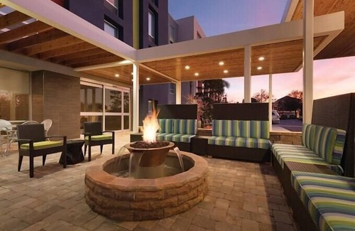 Orlando Apartamento | King Room Near Service Now ORL