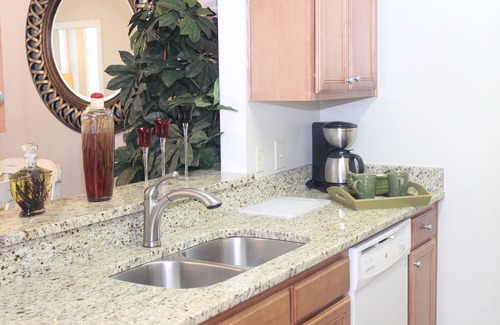 Lackey Condominio | King's Creek Resort 2-bedroom plus Sunroom. Water Country. Busch Gardens.