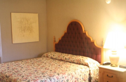 Huntsville Hotel | King's Inn