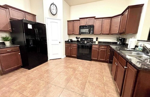 Lubbock Casa | King's Landing - 3BR/2BA - South Lubbock