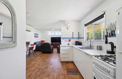 Lancelin Casa | King St Retreat, pet friendly!