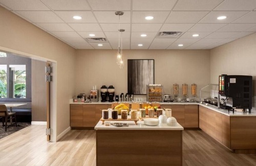 Orlando Apartamento | King Studio Near Lake Ebby ORL