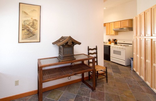 Mendocino Apartamento | Mendocino View East - Suite de lujo en el pueblo