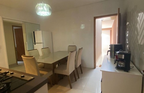 Brasilia Casa | Kingdom Of Eagles Bedroom , Private Room in a house, 5 Min from Londrina Airport