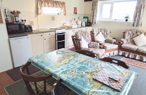 Llangeler Cabaña | Kingfisher Cottage, Newcastle Emlyn