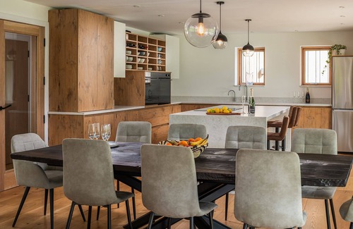 Market Drayton Cabaña | Kingfisher Forge - Luxury Cottages