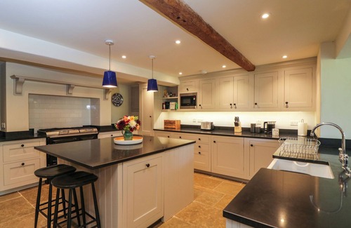 Broad Chalke Cabaña | KINGS COTTAGE - SUR, admite mascotas en Salisbury, Ref 988982