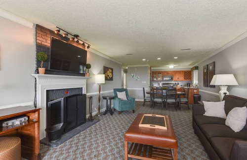 Kingsmill Condominio | Kingsmill Resort Master Suite - Sleeps 4 - Great Monthly