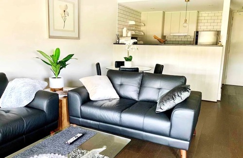 Kingston Apartamento | Kingston Foreshore 1 BR Apartment,Views, Parking