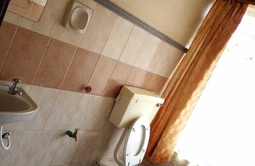 Nanyuki Hotel | Kirimara Springs Hotel