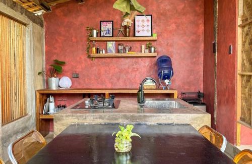 General Luna Casa | Kismet House Central & Private Cozy Home in General Luna