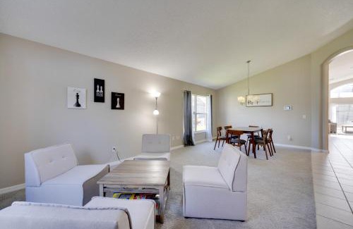 Seasons Casa | Kissimmee Getaway with Pool about 7 Mi to Disney!