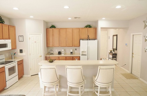 San Benito Casa | Casa en Kissimmee Piscina y Spa Cerca de Universal, Disney World