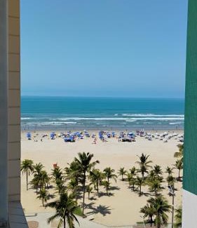 Guilhermina Apartamento | Kit frente ao mar Guilhermina