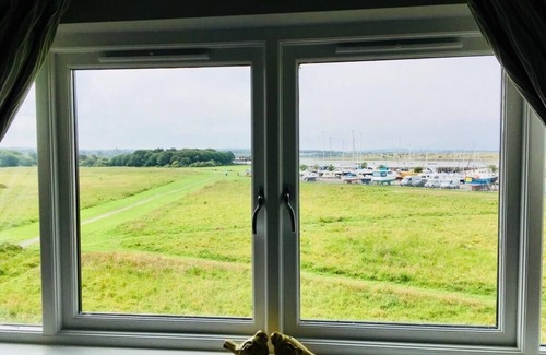Amble Casa | Kittiwake 4 Bedroom Townhouse overlooking the Braid and Amble Marina
