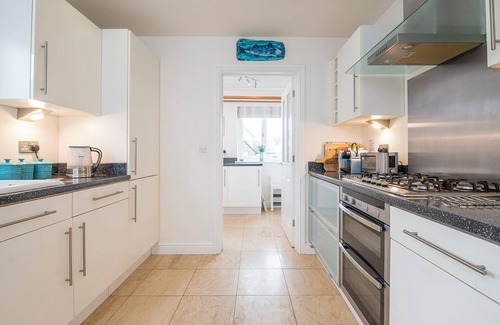 Marloes Casa | Kittiwake Cottage, Holiday Home Marloes , Sleeps 8, 4 bedrooms, bathrooms
