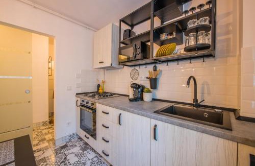 Alba Iulia Apartamento | Kitty Sunflower Apartment