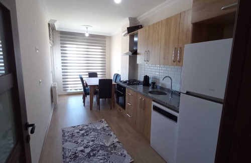 Yomra Apartamento | Kivanc Residence