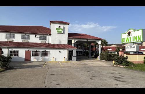 Houston Hotel | Kiwi Inn Capital O Houston - Hwy 249