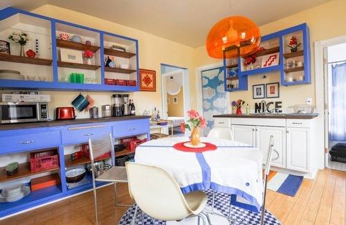 Bay View Casa | KK Upper · 2BR Sunny Upper in Prime Bay View - w/ Parking