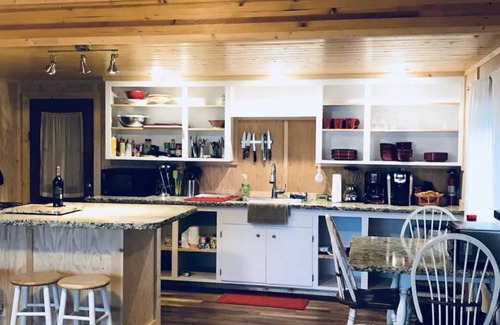 Klamath Cabina | Klamath Overlook House. 3 bedroom 2 bath with amazing views