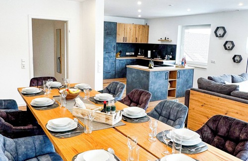 Niedershausen Apartamento | Kleeoase: Luxury apartment | jacuzzi | roof terrace | cooking island