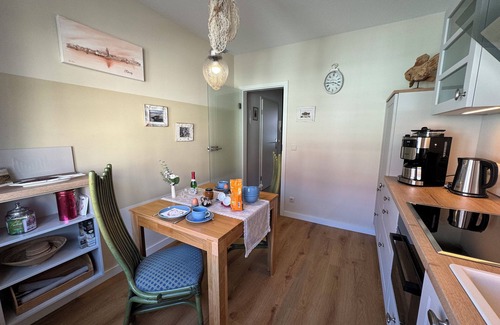 Ribnitz-Damgarten Apartamento | * Pequeños erizos * Alquiler de vacaciones - Central y ostseenah con balcón y conexión Wi-Fi E-Bici